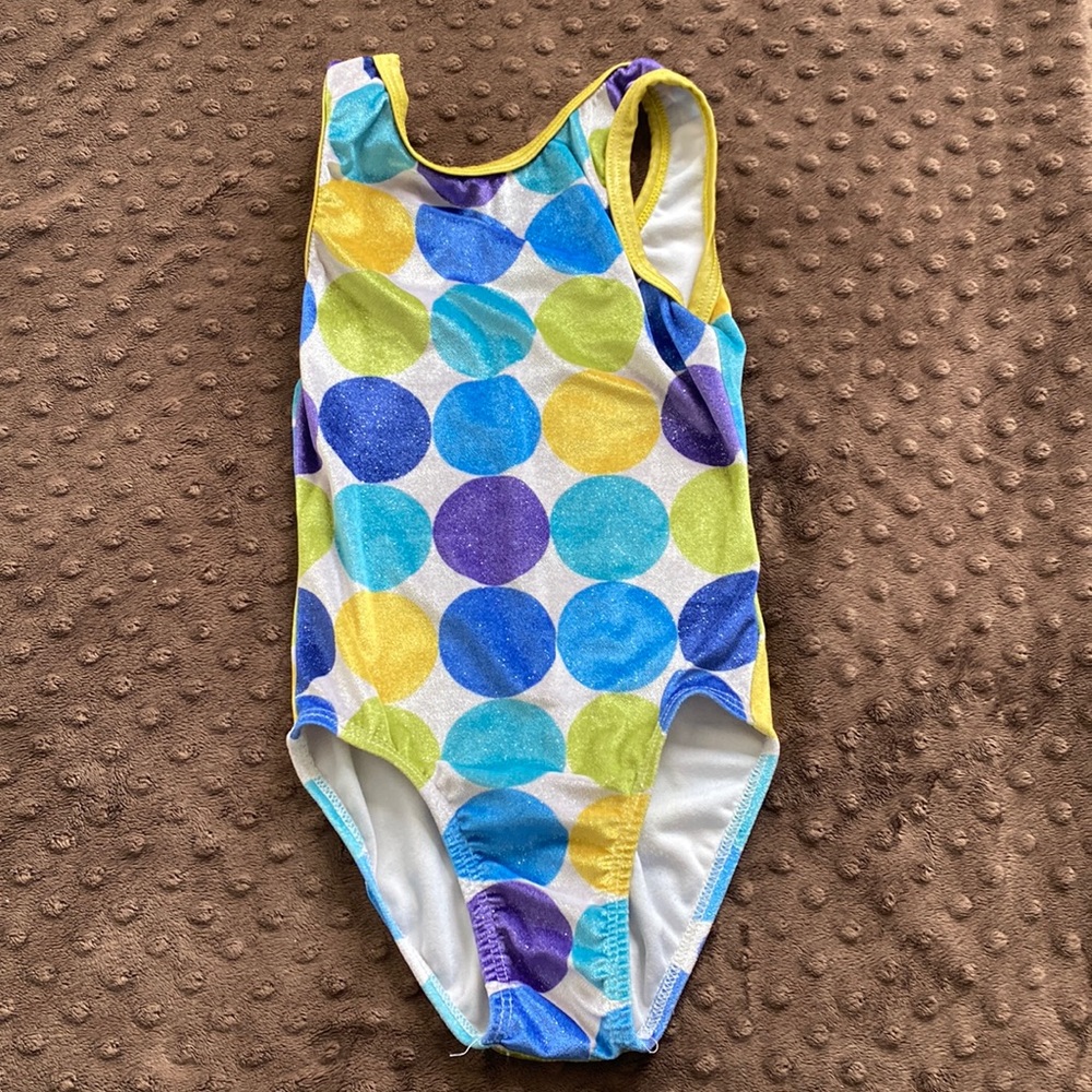 Pelle gymnastics suit